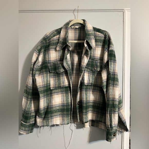 Green and beige shacket - Picture 1 of 3